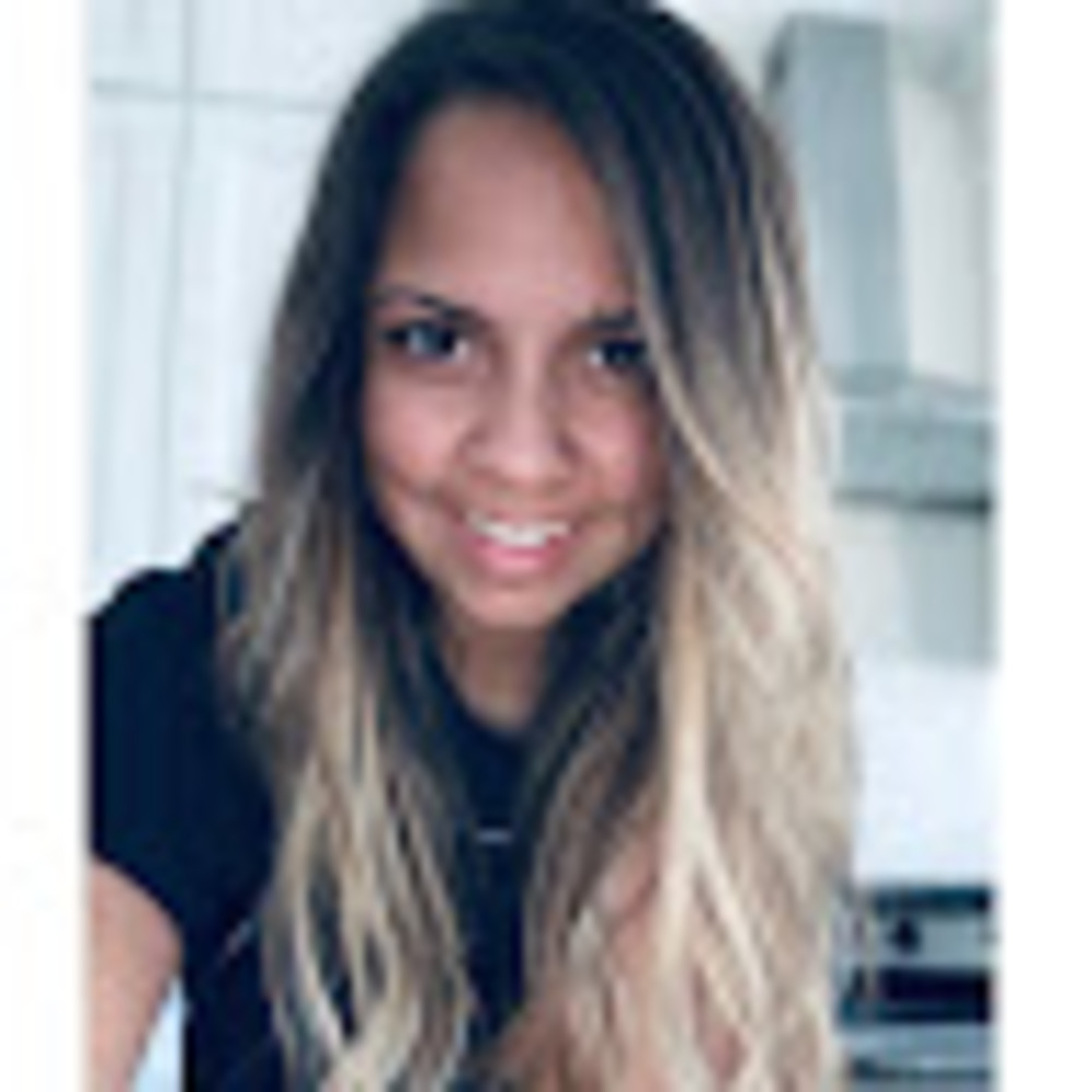 Meet your Posher, Christina